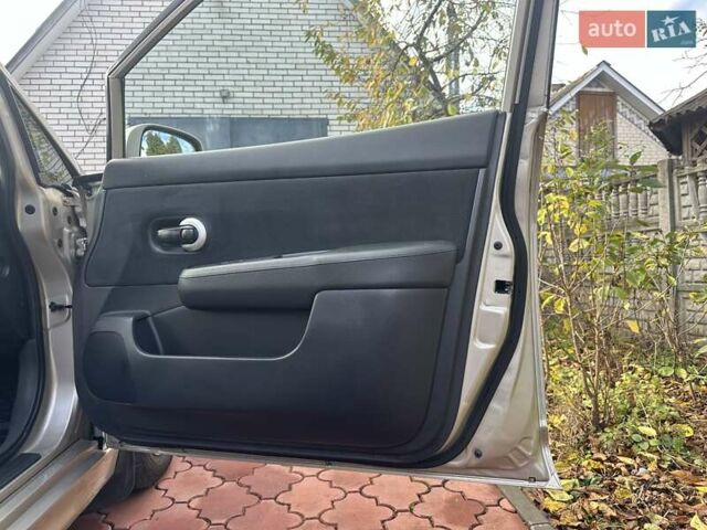 Бежевый Ниссан Тиида, объемом двигателя 1.6 л и пробегом 77 тыс. км за 7650 $, фото 21 на Automoto.ua