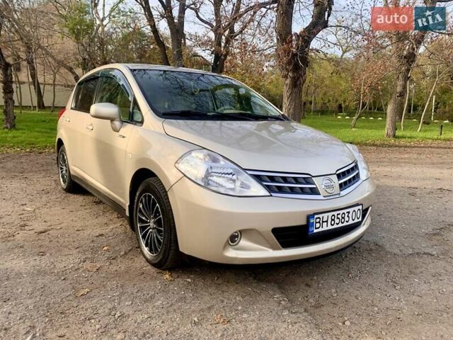 Бежевый Ниссан Тиида, объемом двигателя 1.5 л и пробегом 113 тыс. км за 7500 $, фото 20 на Automoto.ua