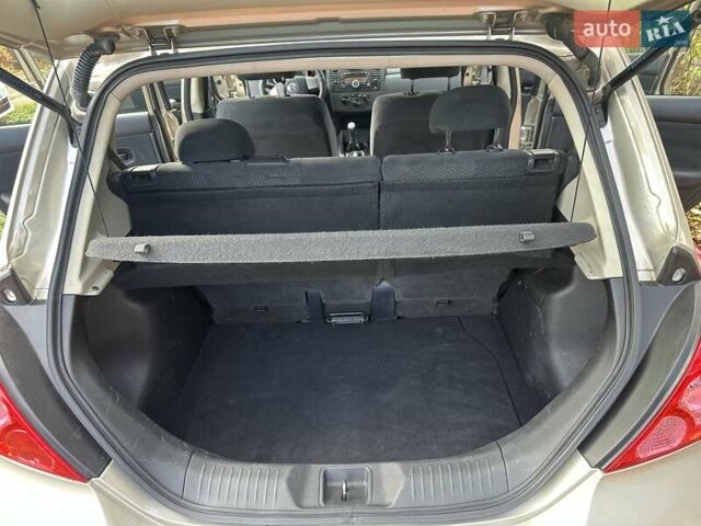 Бежевый Ниссан Тиида, объемом двигателя 1.6 л и пробегом 77 тыс. км за 7650 $, фото 33 на Automoto.ua