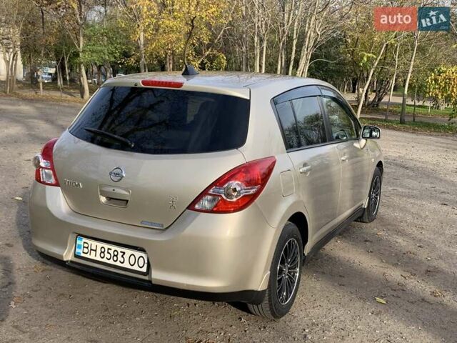 Бежевый Ниссан Тиида, объемом двигателя 1.5 л и пробегом 113 тыс. км за 7500 $, фото 45 на Automoto.ua