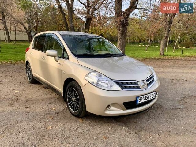 Бежевый Ниссан Тиида, объемом двигателя 1.5 л и пробегом 113 тыс. км за 7500 $, фото 33 на Automoto.ua