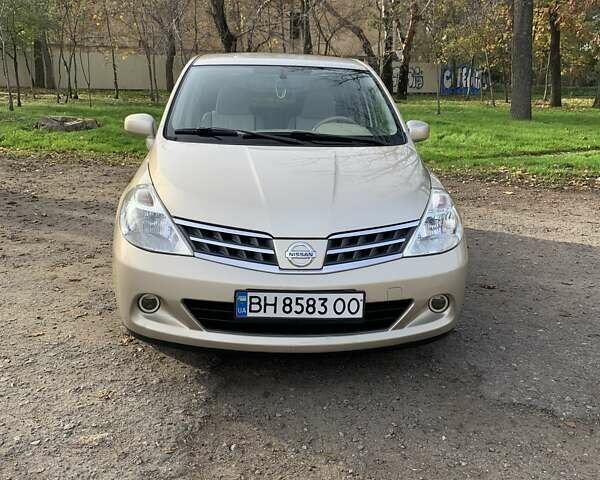 Бежевый Ниссан Тиида, объемом двигателя 1.5 л и пробегом 113 тыс. км за 7500 $, фото 63 на Automoto.ua