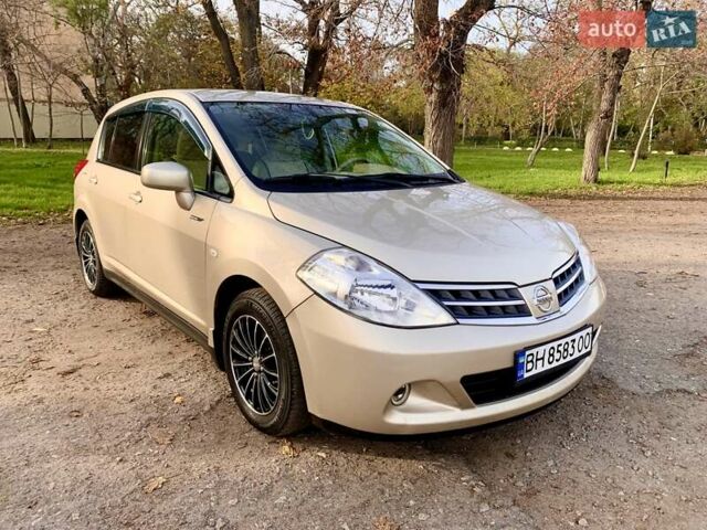 Бежевый Ниссан Тиида, объемом двигателя 1.5 л и пробегом 113 тыс. км за 7500 $, фото 16 на Automoto.ua