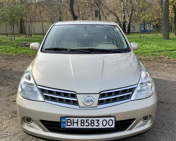 Бежевый Ниссан Тиида, объемом двигателя 1.5 л и пробегом 113 тыс. км за 7500 $, фото 59 на Automoto.ua