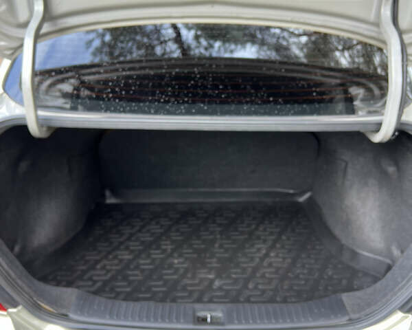 Бежевый Ниссан Тиида, объемом двигателя 1.6 л и пробегом 191 тыс. км за 5999 $, фото 10 на Automoto.ua