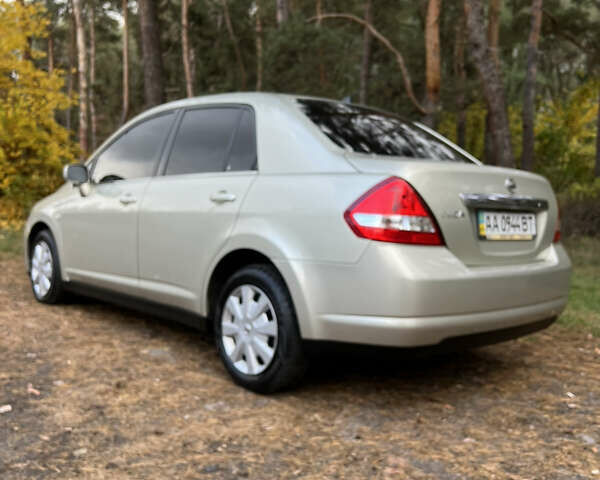 Бежевый Ниссан Тиида, объемом двигателя 1.6 л и пробегом 191 тыс. км за 5999 $, фото 4 на Automoto.ua