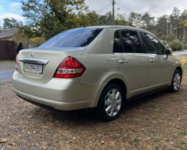 Бежевый Ниссан Тиида, объемом двигателя 1.6 л и пробегом 191 тыс. км за 5999 $, фото 2 на Automoto.ua