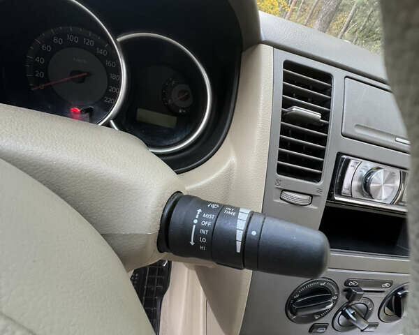 Бежевый Ниссан Тиида, объемом двигателя 1.6 л и пробегом 191 тыс. км за 5999 $, фото 38 на Automoto.ua