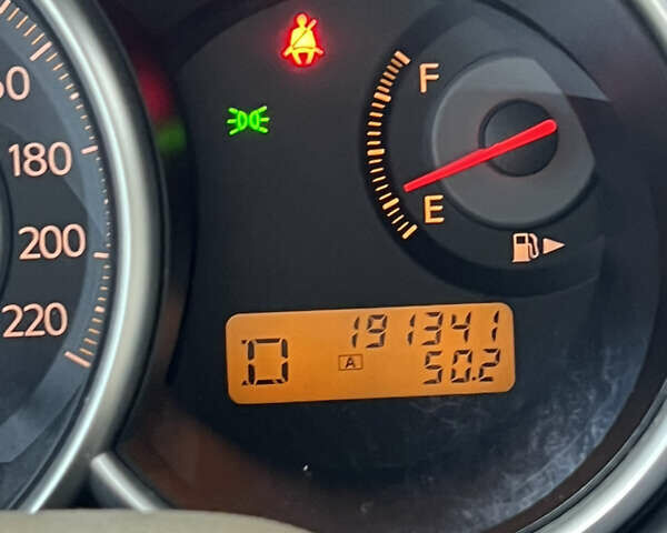 Бежевый Ниссан Тиида, объемом двигателя 1.6 л и пробегом 191 тыс. км за 5999 $, фото 22 на Automoto.ua