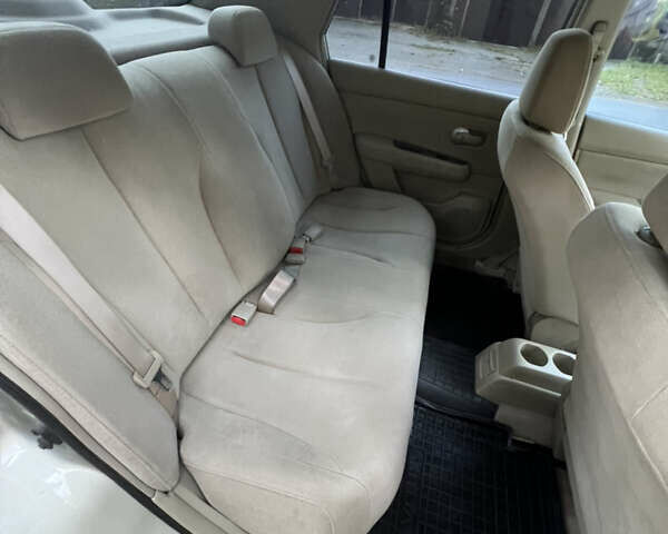 Бежевый Ниссан Тиида, объемом двигателя 1.6 л и пробегом 191 тыс. км за 5999 $, фото 43 на Automoto.ua