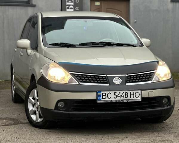 Бежевый Ниссан Тиида, объемом двигателя 1.6 л и пробегом 193 тыс. км за 4900 $, фото 17 на Automoto.ua