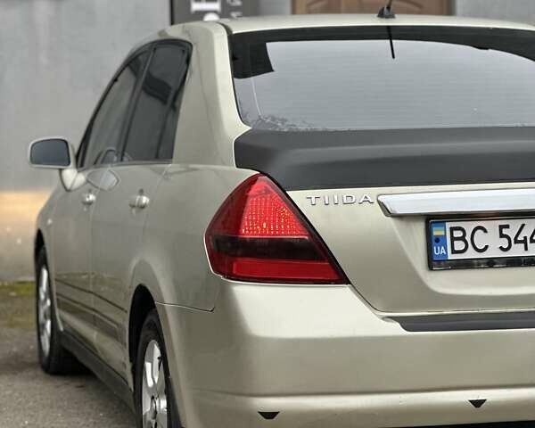 Бежевый Ниссан Тиида, объемом двигателя 1.6 л и пробегом 193 тыс. км за 4599 $, фото 20 на Automoto.ua