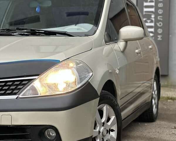 Бежевый Ниссан Тиида, объемом двигателя 1.6 л и пробегом 193 тыс. км за 4900 $, фото 8 на Automoto.ua