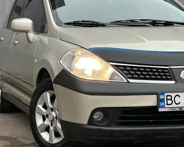 Бежевый Ниссан Тиида, объемом двигателя 1.6 л и пробегом 193 тыс. км за 4900 $, фото 13 на Automoto.ua