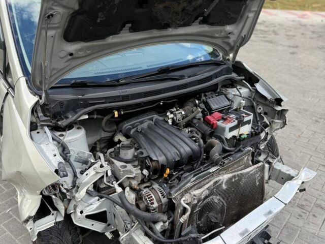 Бежевий Ніссан Тііда, об'ємом двигуна 1.6 л та пробігом 178 тис. км за 1950 $, фото 12 на Automoto.ua