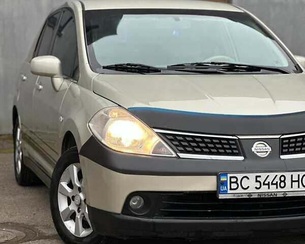 Бежевый Ниссан Тиида, объемом двигателя 1.6 л и пробегом 193 тыс. км за 4900 $, фото 19 на Automoto.ua
