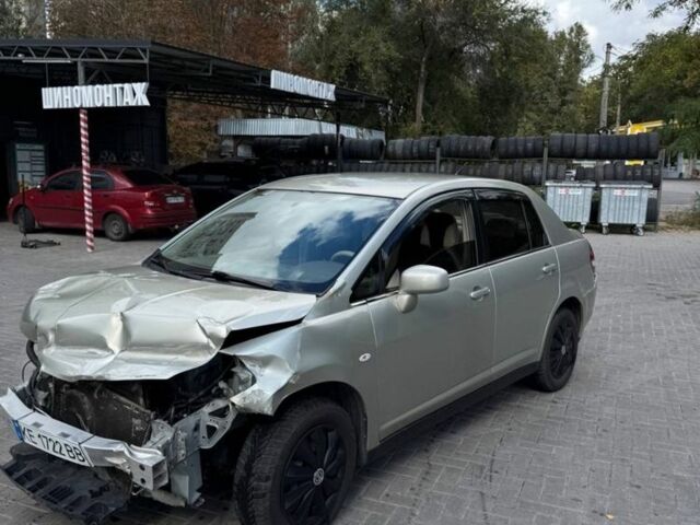 Бежевий Ніссан Тііда, об'ємом двигуна 1.6 л та пробігом 178 тис. км за 1950 $, фото 2 на Automoto.ua