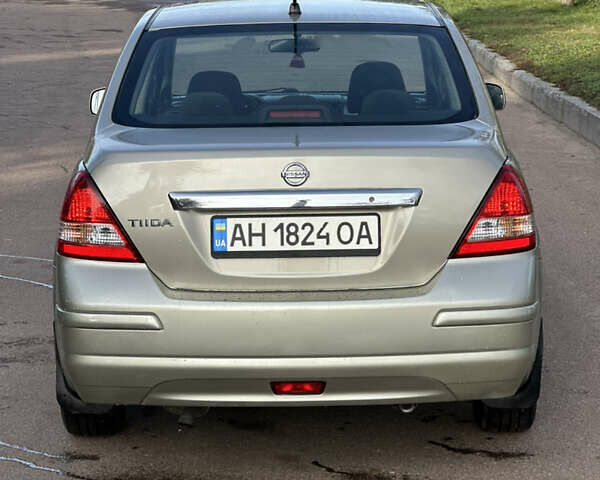 Бежевий Ніссан Тііда, об'ємом двигуна 1.6 л та пробігом 165 тис. км за 6600 $, фото 4 на Automoto.ua