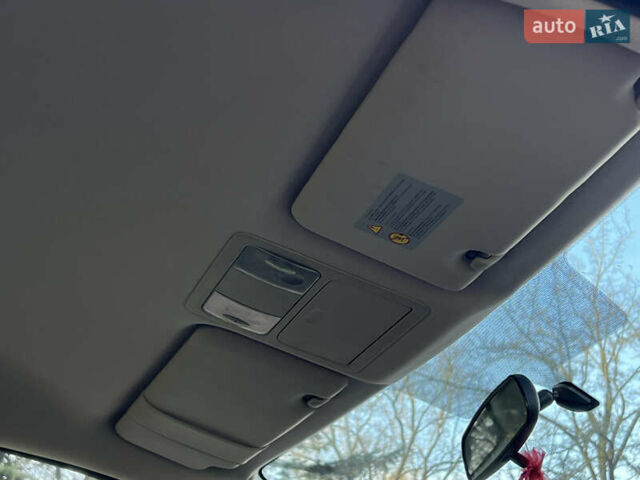 Бежевий Ніссан Тііда, об'ємом двигуна 1.6 л та пробігом 165 тис. км за 6600 $, фото 7 на Automoto.ua