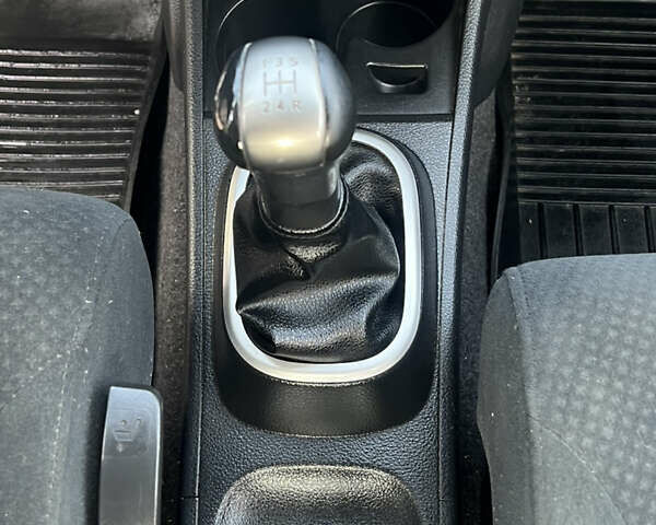 Бежевий Ніссан Тііда, об'ємом двигуна 1.6 л та пробігом 165 тис. км за 6600 $, фото 35 на Automoto.ua