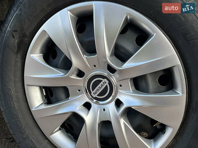 Бежевий Ніссан Тііда, об'ємом двигуна 1.6 л та пробігом 165 тис. км за 6600 $, фото 15 на Automoto.ua