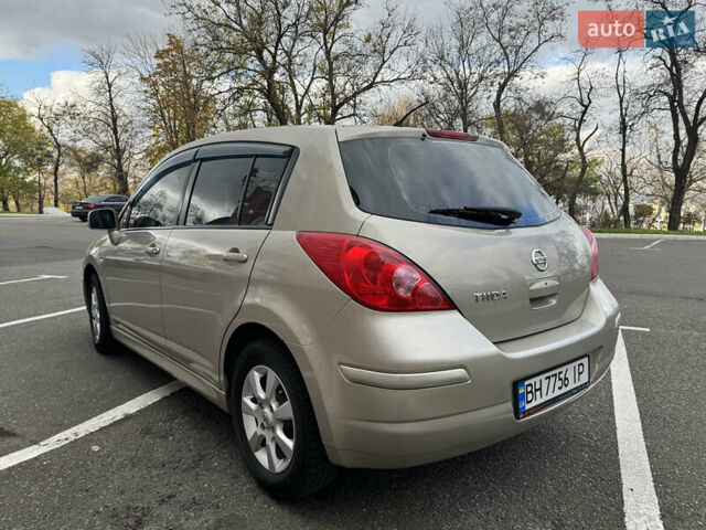 Бежевый Ниссан Тиида, объемом двигателя 1.6 л и пробегом 152 тыс. км за 6999 $, фото 15 на Automoto.ua