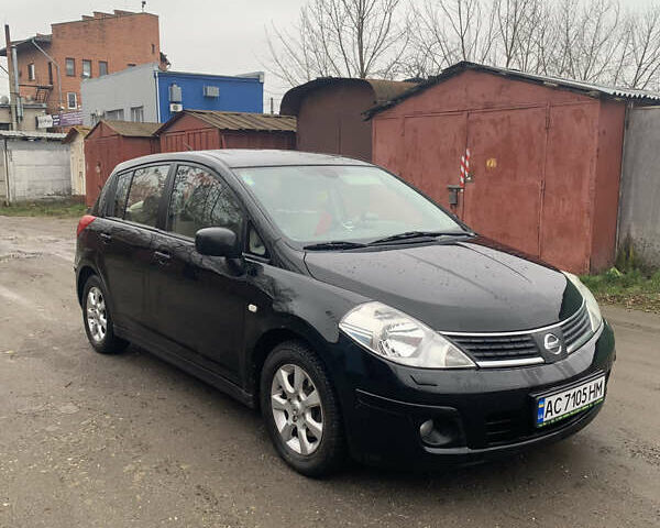 Черный Ниссан Тиида, объемом двигателя 1.46 л и пробегом 261 тыс. км за 5400 $, фото 8 на Automoto.ua