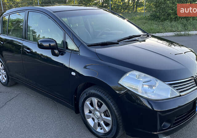Чорний Ніссан Тііда, об'ємом двигуна 1.6 л та пробігом 136 тис. км за 6700 $, фото 7 на Automoto.ua