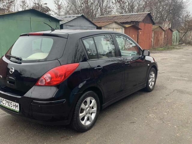 Черный Ниссан Тиида, объемом двигателя 1.5 л и пробегом 261 тыс. км за 5500 $, фото 2 на Automoto.ua