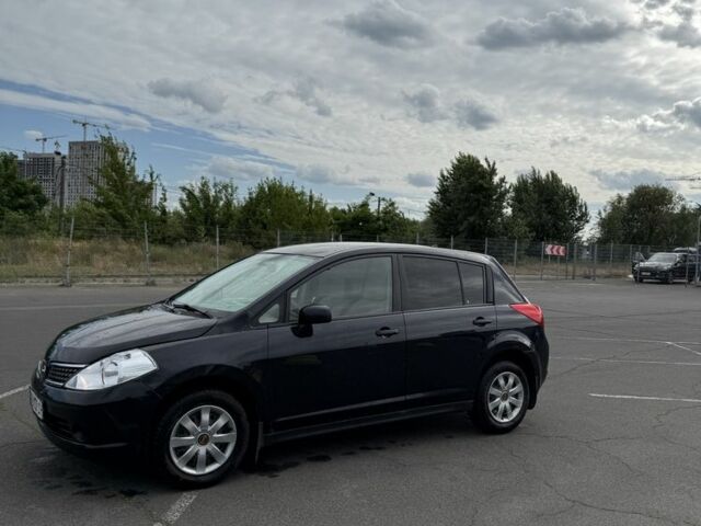 Черный Ниссан Тиида, объемом двигателя 1.6 л и пробегом 199 тыс. км за 4850 $, фото 9 на Automoto.ua