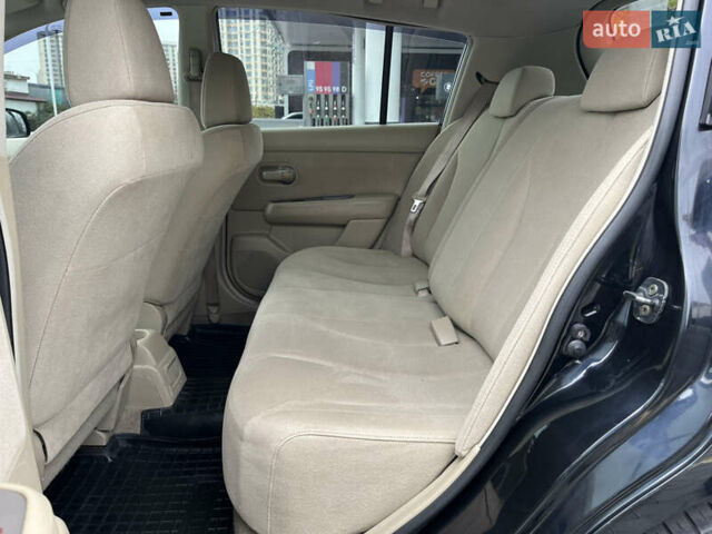 Черный Ниссан Тиида, объемом двигателя 1.6 л и пробегом 172 тыс. км за 6900 $, фото 42 на Automoto.ua