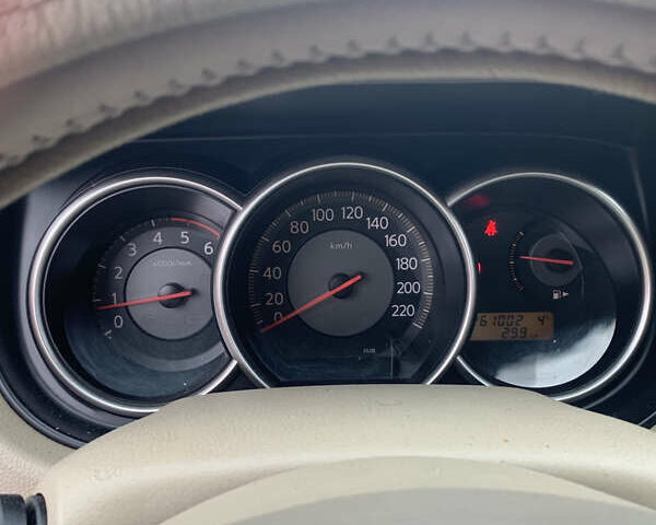 Черный Ниссан Тиида, объемом двигателя 1.46 л и пробегом 261 тыс. км за 5400 $, фото 13 на Automoto.ua