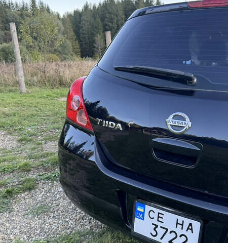 Черный Ниссан Тиида, объемом двигателя 1.6 л и пробегом 199 тыс. км за 5500 $, фото 13 на Automoto.ua