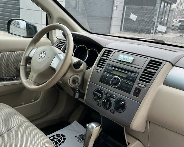 Чорний Ніссан Тііда, об'ємом двигуна 1.6 л та пробігом 188 тис. км за 5800 $, фото 17 на Automoto.ua