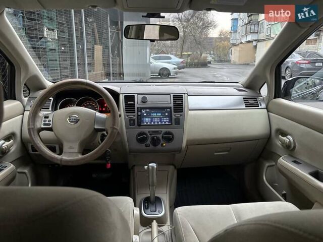 Черный Ниссан Тиида, объемом двигателя 0 л и пробегом 177 тыс. км за 5900 $, фото 3 на Automoto.ua