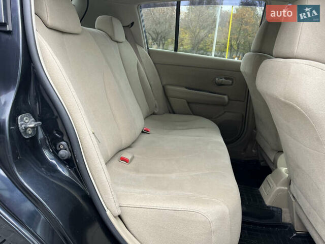 Черный Ниссан Тиида, объемом двигателя 1.6 л и пробегом 172 тыс. км за 6900 $, фото 37 на Automoto.ua