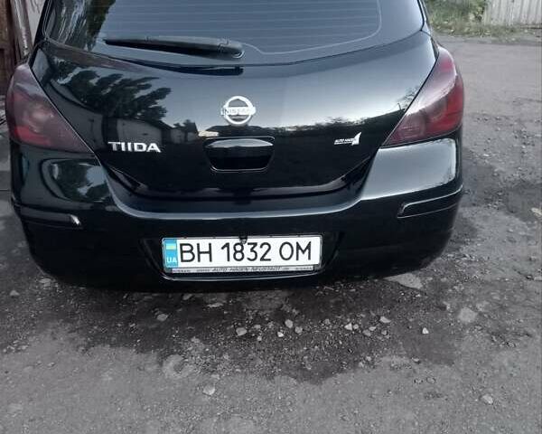 Чорний Ніссан Тііда, об'ємом двигуна 1.8 л та пробігом 215 тис. км за 5800 $, фото 6 на Automoto.ua