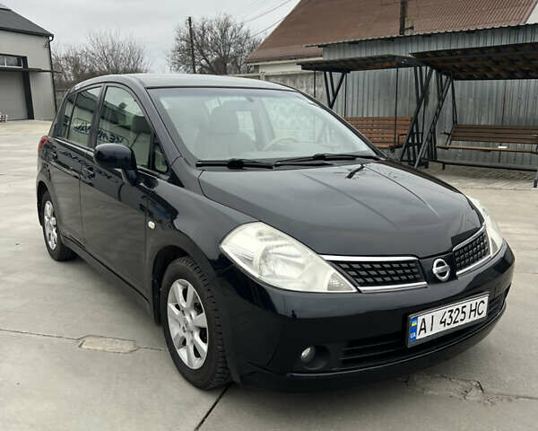 Чорний Ніссан Тііда, об'ємом двигуна 1.6 л та пробігом 188 тис. км за 5800 $, фото 3 на Automoto.ua