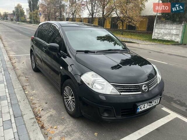 Черный Ниссан Тиида, объемом двигателя 1.6 л и пробегом 129 тыс. км за 5500 $, фото 10 на Automoto.ua