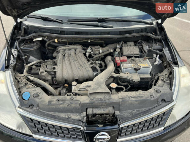 Чорний Ніссан Тііда, об'ємом двигуна 1.6 л та пробігом 114 тис. км за 6000 $, фото 6 на Automoto.ua