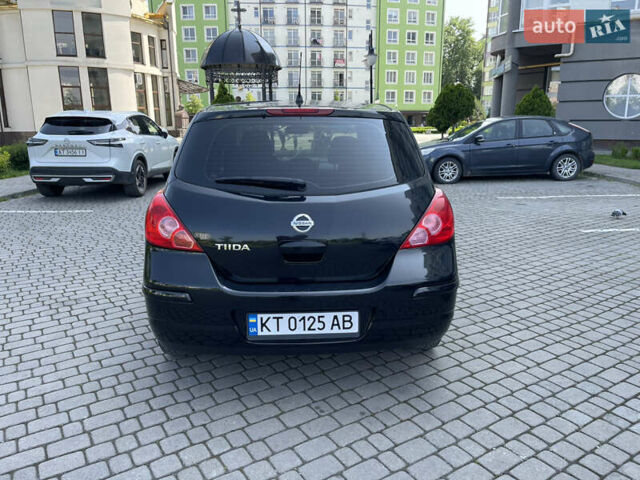 Черный Ниссан Тиида, объемом двигателя 1.8 л и пробегом 140 тыс. км за 6700 $, фото 4 на Automoto.ua