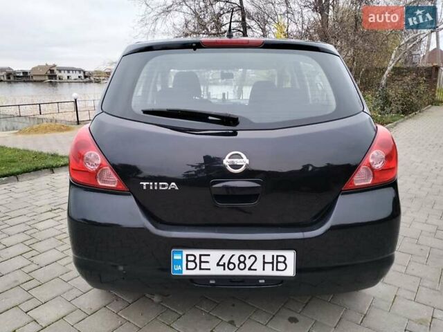Чорний Ніссан Тііда, об'ємом двигуна 1.6 л та пробігом 114 тис. км за 6729 $, фото 31 на Automoto.ua