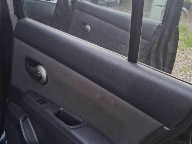 Черный Ниссан Тиида, объемом двигателя 0 л и пробегом 110 тыс. км за 7200 $, фото 8 на Automoto.ua