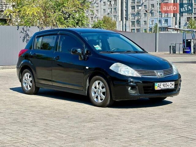 Чорний Ніссан Тііда, об'ємом двигуна 1.6 л та пробігом 112 тис. км за 7555 $, фото 7 на Automoto.ua