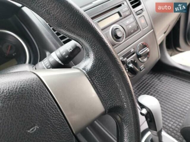 Чорний Ніссан Тііда, об'ємом двигуна 1.6 л та пробігом 114 тис. км за 6729 $, фото 25 на Automoto.ua