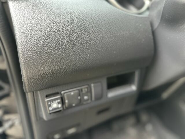 Чорний Ніссан Тііда, об'ємом двигуна 1.6 л та пробігом 179 тис. км за 5700 $, фото 5 на Automoto.ua