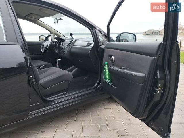 Чорний Ніссан Тііда, об'ємом двигуна 1.6 л та пробігом 114 тис. км за 6729 $, фото 33 на Automoto.ua