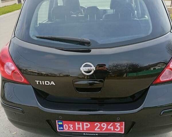 Черный Ниссан Тиида, объемом двигателя 1.6 л и пробегом 240 тыс. км за 7900 $, фото 19 на Automoto.ua