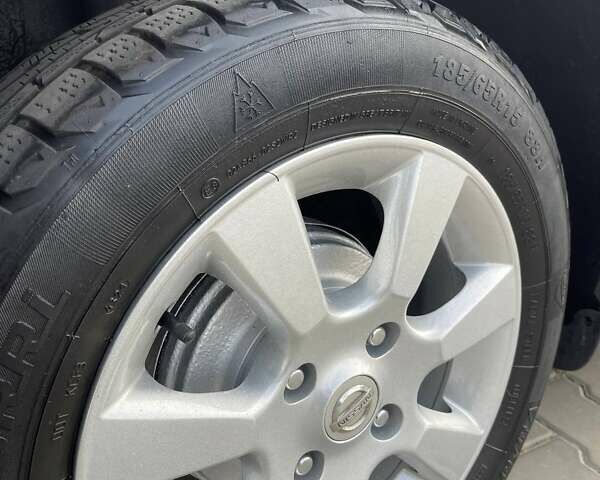 Черный Ниссан Тиида, объемом двигателя 1.6 л и пробегом 229 тыс. км за 6800 $, фото 23 на Automoto.ua
