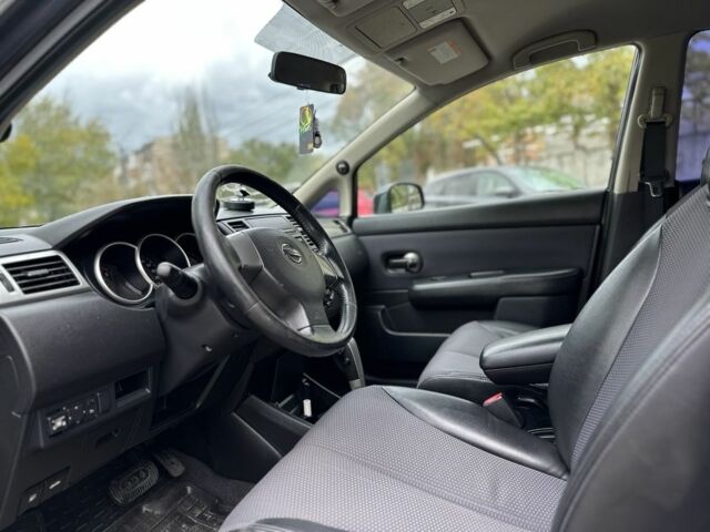 Чорний Ніссан Тііда, об'ємом двигуна 1.6 л та пробігом 179 тис. км за 5700 $, фото 4 на Automoto.ua